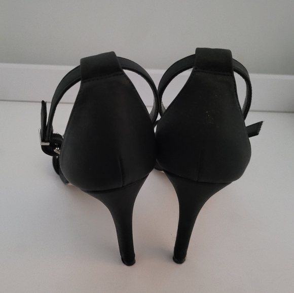 Black open toe heels - Picture 3 of 3